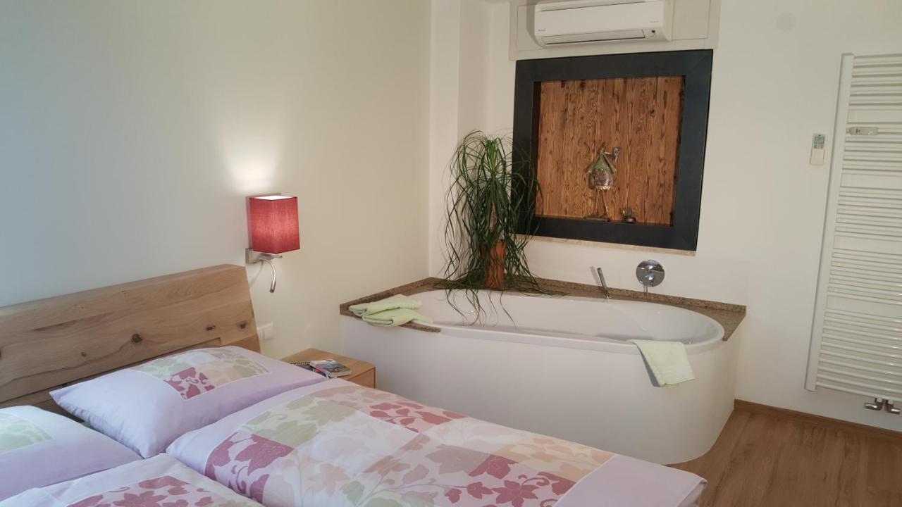 Viadolcevita - Gruene Gaestewohnung Lana Εξωτερικό φωτογραφία